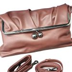Γυναικείο Clutch Φάκελος σε Μπορντό Χρώμα με Σούρες, Μεταλλικό Kiss-Lock Κούμπωμα & Αποσπώμενα Λουράκια