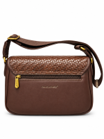 Γυναικεία Καφέ Crossbody Τσάντα με Ανάγλυφη Πλεκτή Όψη & Χρυσό Κούμπωμα - Image 2